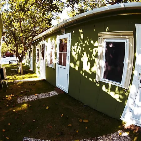 Varil-barrel Camping Holiday park *