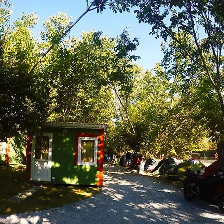 Holiday park Varil-barrel Camping *